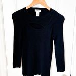 Carmen Marc Valvo Carmen  Sweater Size Medium Photo 0