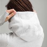 Lululemon  Scuba Full-Zip Cropped Hoodie in Heathered Core Ultra Light Grey Photo 3