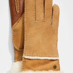 UGG  $172‎ Seamed Touchscreen Shearling-Lined Gloves WOMEN'S L Photo 0