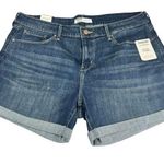 Levi's SIGNATURE
LEVI STRAUS MID-RISE 5" SHORTS NWT Size 16 Photo 0
