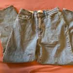 Universal Threads Mom Jeans Photo 1