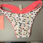 Maaji NWT  Women's Standard Thin Side Bottoms Size Small Pink and White Photo 3