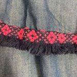 Signature Studio Boho chambray top with ruffle size large Photo 2