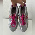 New Balance  400 Sneaker in silver/pink Size 8 Photo 6