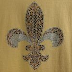Gildan Small Fleur De Lis Gold Short Sleeve Crewneck T-Shirt Photo 2