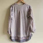 Vince  White Blue Pink Collarless Pullover V-Neck 100% Silk Top Blouse Size 4‎ Photo 5