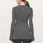 Lululemon  Swiftly Tech Long Sleeve Crew Photo 2