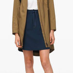 Lululemon  On the Fly skirt in black Luxtreme or woven fabric size 6 Photo 0