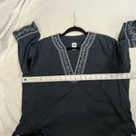 Gap Navy Blue Light Blue Embroidered V Neck Cotton Top Photo 4