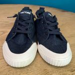 Tretorn  Meg 2.0 Denim Low Top Sneakers Slip On Blue Casual Shoes Women’s 8.5 Photo 4