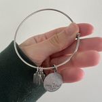 Wind & Fire Maid Of Honor  Bangle Bracelet Photo 2