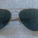 Ray-Ban Aviator Classic Sunglasses Photo 0