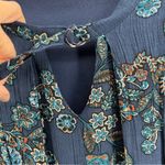Blu Pepper  floral lined blouse size large Photo 3