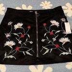 Dex Black Mini Skirt with Floral Embroidery Size L Photo 0