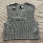 H&M Cropped Sweater vest Photo 0