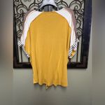 Umgee short cuff sleeve vneck top Photo 1