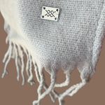 SOIA & KYO NWOT  Fringed Blanket Shawl / Wrap One Size Fits All Photo 5