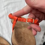 Vionic Womens Miami Orange Thong T-Strap Sandals Size 6.5 Gold Accent Photo 7