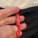 Spanx  Leggings size M excellent condition please see pictures inseam 27” Photo 3