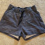 Lululemon  Shorts Womens 2 Gray On The Fly MR Drawstring Waist Striped Workout Photo 0
