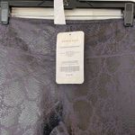 Fabletics Salar Printed Powerhold Crop in a Snake Black and Purple NWT Photo 4