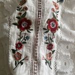 Forever 21 White Eyelet Lace Floral Embroidered Top Photo 2