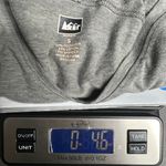 REI Outdoor Activewear Charcoal V Photo 10