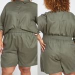 Universal Standard  easy pull on shorts green linen‎ blend Photo 1