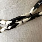 African black and cream tube beaded necklace Photo 2