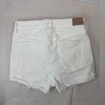 American Eagle  Outfitters 6 28 Hi V-Rise Shortie Distressed Denim  Shorts White Photo 1