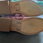 Toms NEW Women's  Pink Velvet Velour Ella Chelsea Boots size 6.5 Photo 4