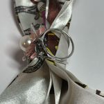 Floral Scarf Ring Photo 1
