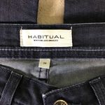 Habitual Los Angeles Dark wash Women’s Jeans with detailed back pockets Sz. 26 Photo 5