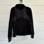 Lululemon Women’s 8 Black Sherpa Faux Fur Zip Up Jacket Photo 1