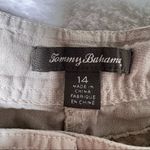 Tommy Bahama  100% Linen Khaki Cargo Shorts Photo 8