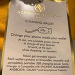 Adrienne Vittadini Charging Wallet Photo 9