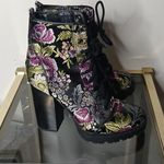 Steve Madden Floral Heeled Combat Boots Size 7 Photo 3