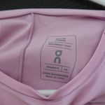 on cloud  running tank top  Photo 2