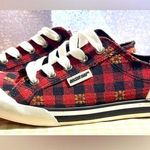 Rocket Dog Size 7.5 women’s shoes Photo 0