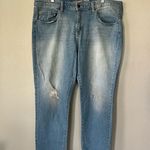 Universal Threads Universal Thread Medium Light Boyfriend Distressed Midrise Crop Women’s Size 16 Photo 0