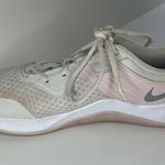 Nike MC Trainer Platinum Tint Pink Training Athletic Shoes Photo 5