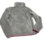 Patagonia  pullover size is a small Photo 2