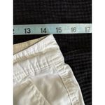 st. john's bay ‎ White Soft Cotton Cargo Short Size 8 Pockets/Zip Mid Rise Photo 5