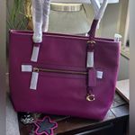 Coach Authentic  1941 pebbled leather zip top Tote Photo 3