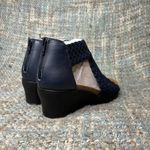 Comfortiva Alesha Stretch Woven Wedge Heeled Sandal in Navy (Wide) Size 9.5 Photo 1