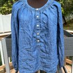 Faherty Women’s The Tried and True Odette
Denim Top Sz M Long Sleeve Linen Blend Blue Size M Photo 1