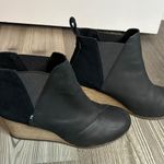 Toms Women's Kelsey Black Leather/Suede Ankle Boot Photo 1