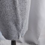 White House | Black Market V neck Sleeveless Lightweight Sweater Photo 4