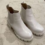 Soda white booties Photo 2