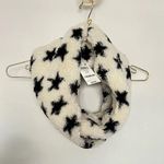 Jenni  Fluffy Sherpa Fleece Infinity Scarf Beige/Black Star Photo 0